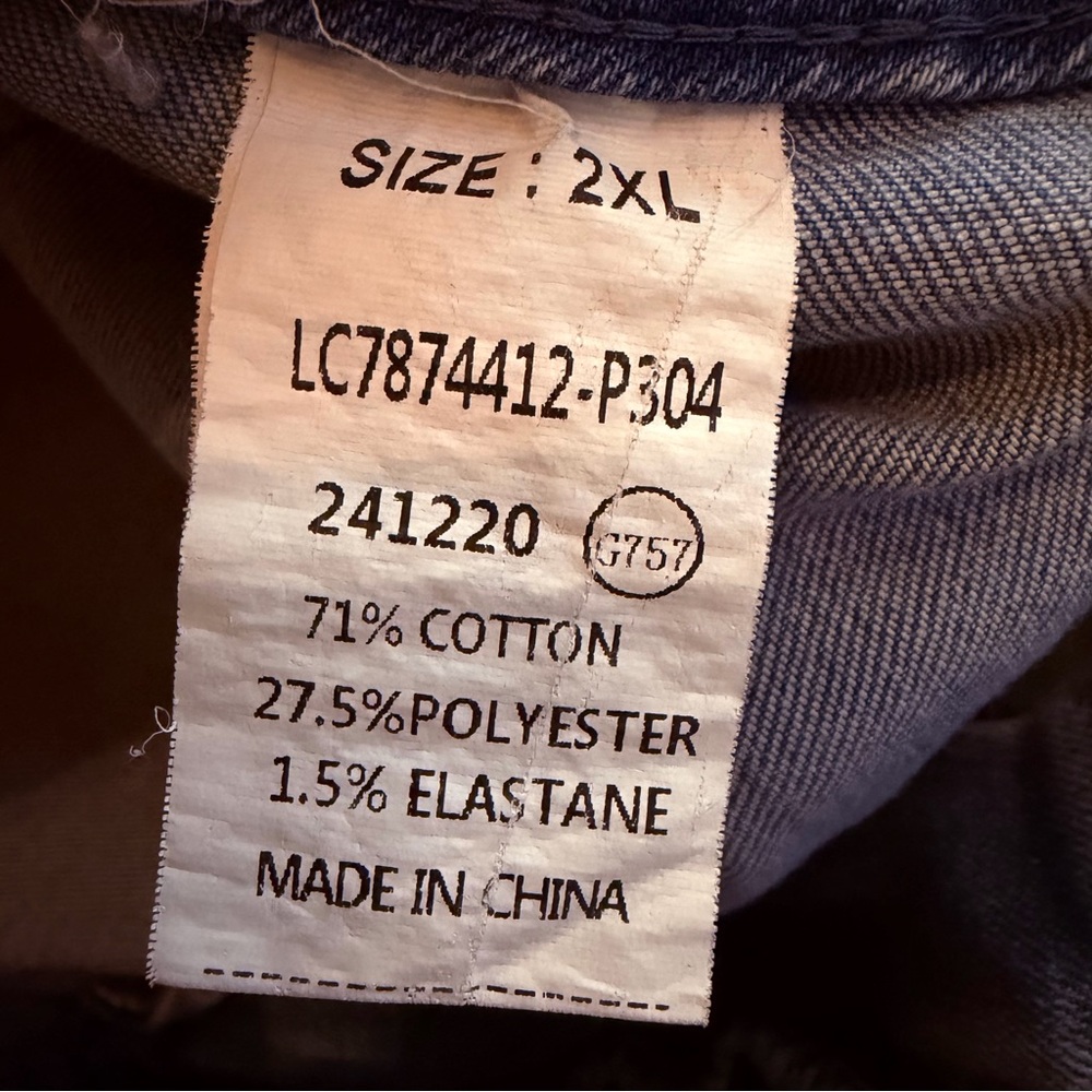 Chic Denim Women's Flare Jeans - Picture 10 of 11